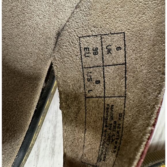 Dr Martens VTG Bella Sandal Womens Size US 8 EU 39 Red Slip On Open Toe Leather - Picture 9 of 11